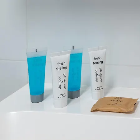 Powisle Spacious By Bookinghost Daire