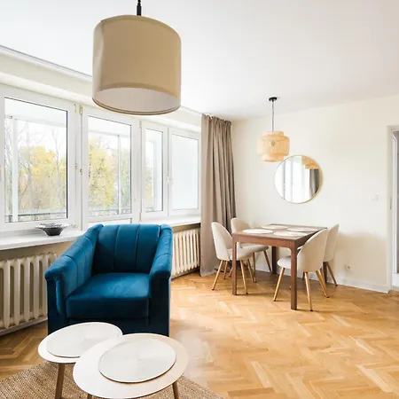 Appartamento Powisle Spacious By Bookinghost